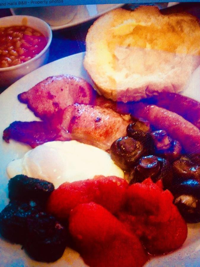 Bournville House & Cafe Bed and breakfast