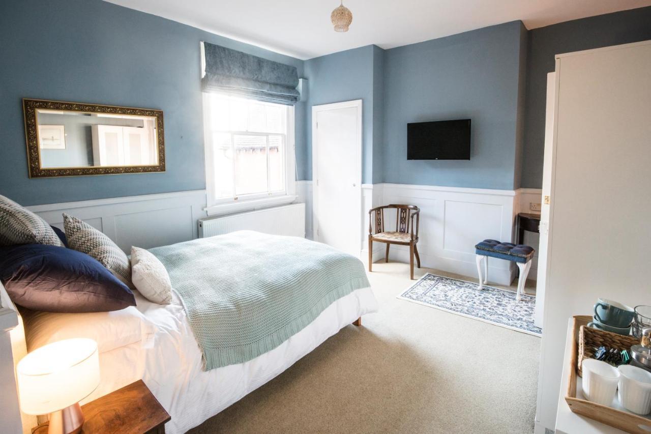 Bournville House & Cafe Bed and breakfast Birmingam